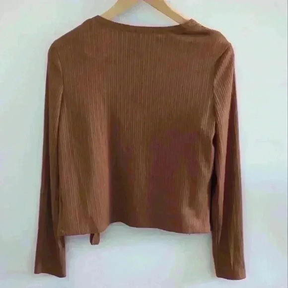 BY & BY | Women's Brown Cognac Two Piece Long Sleeve Button Down V-Neck… - Picture 5 of 5